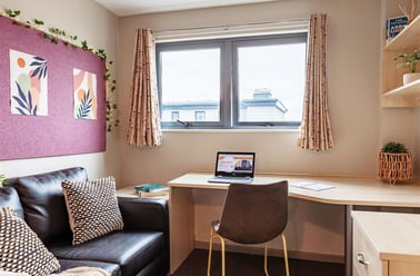 Crown Street, East Reading, Reading - Image 2